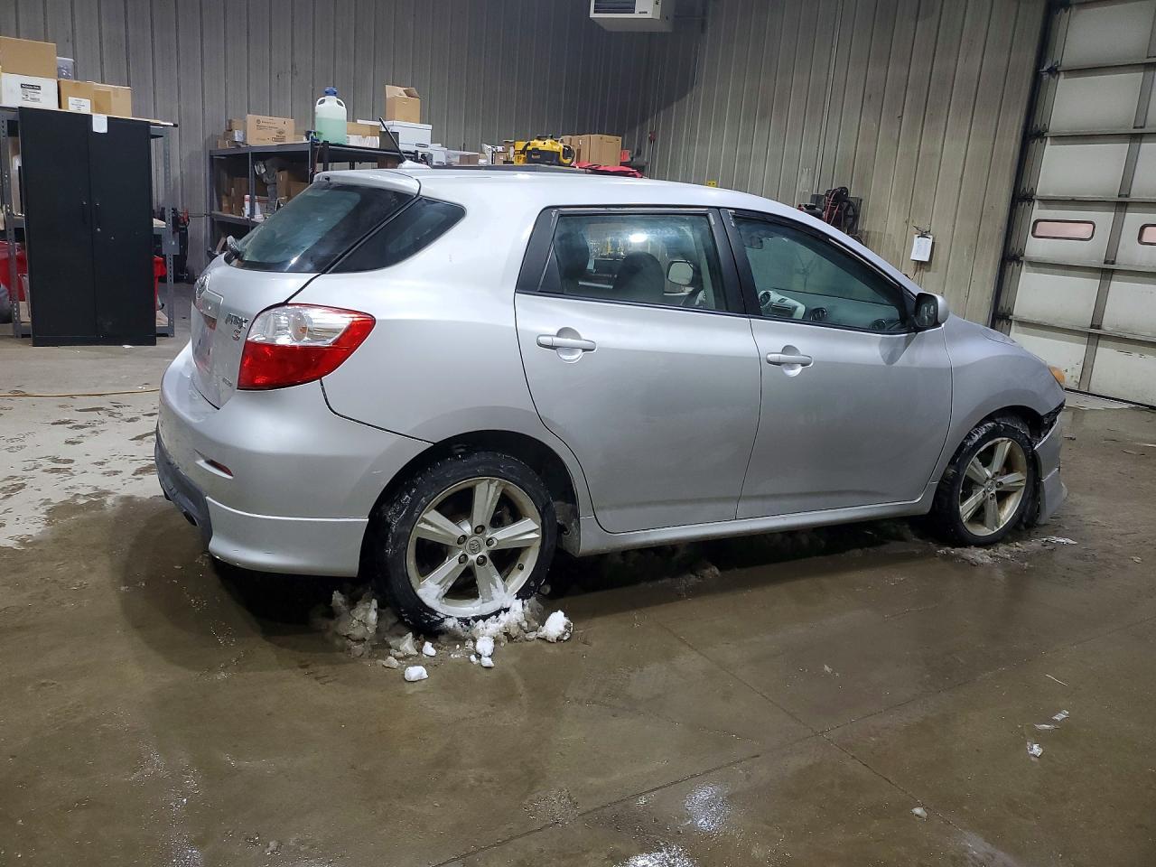 2010 Toyota Matrix s