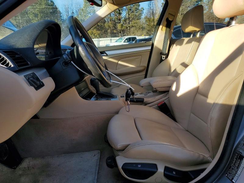 2004 BMW 325 i