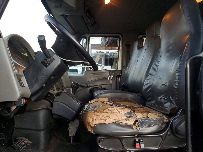 2011 International 4000 4300