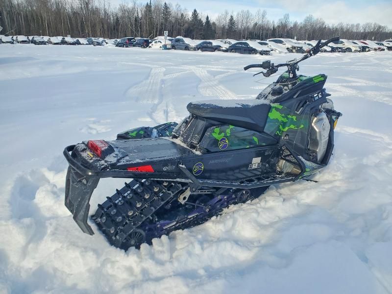 2022 Polaris Indy VR1