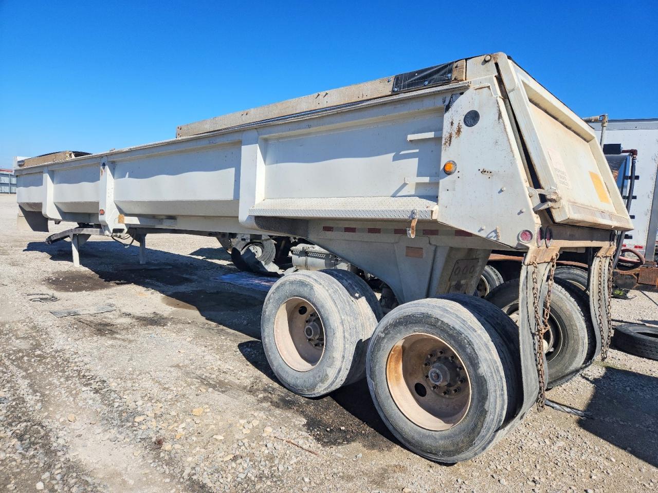 2016 Construction 2016 Cosn Unknown-END Dump Trailer