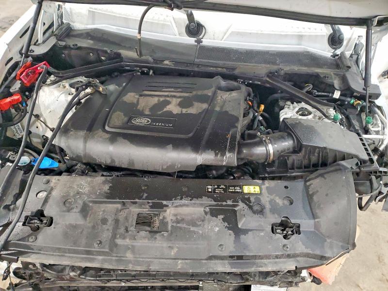 2023 Land Rover Defender 90 s