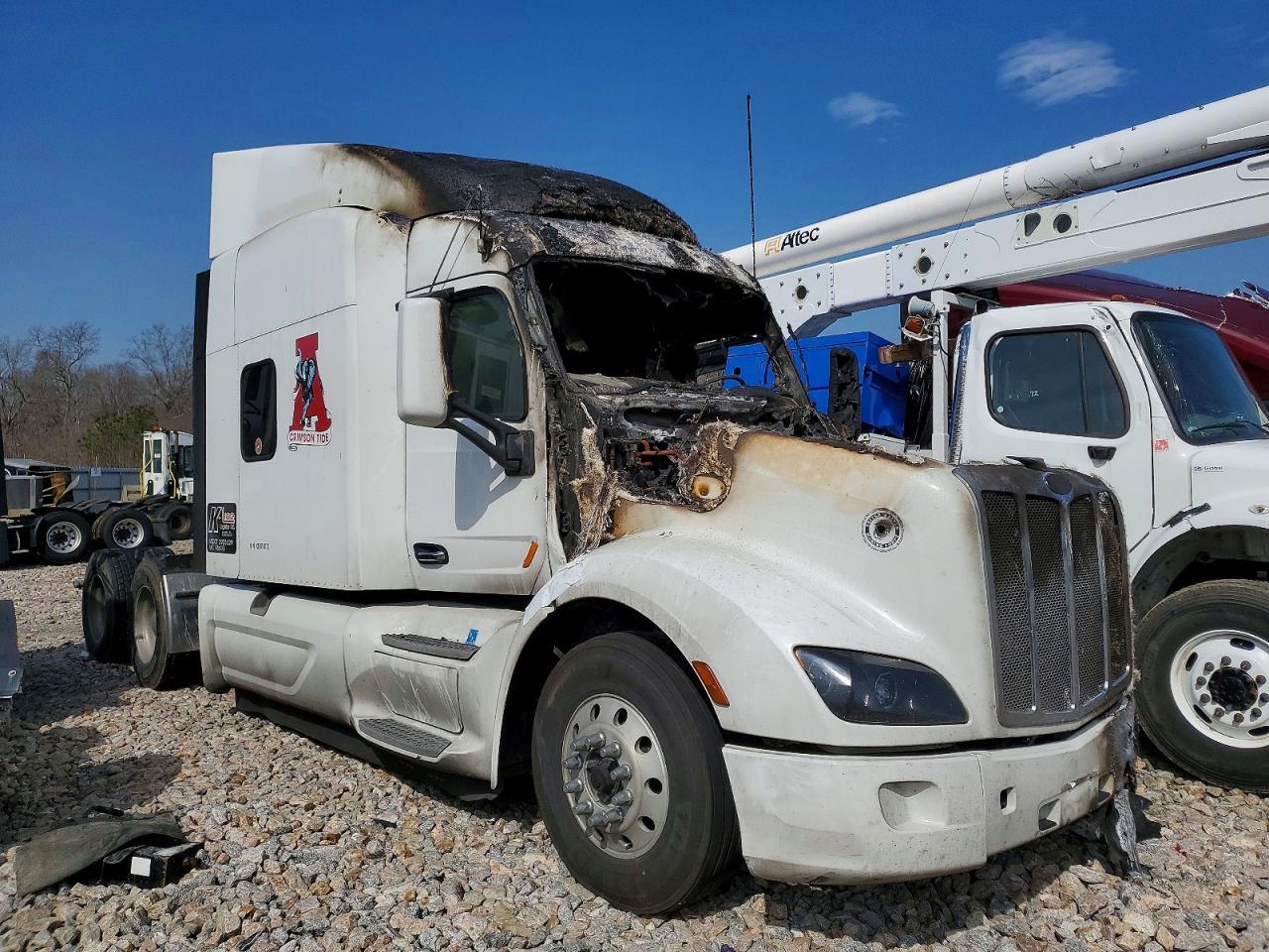 2019 Peterbilt 579 Semi Truck