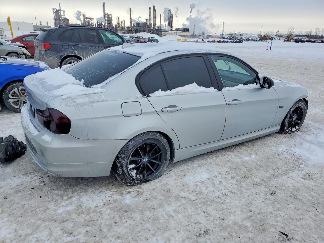 2011 BMW 323 i