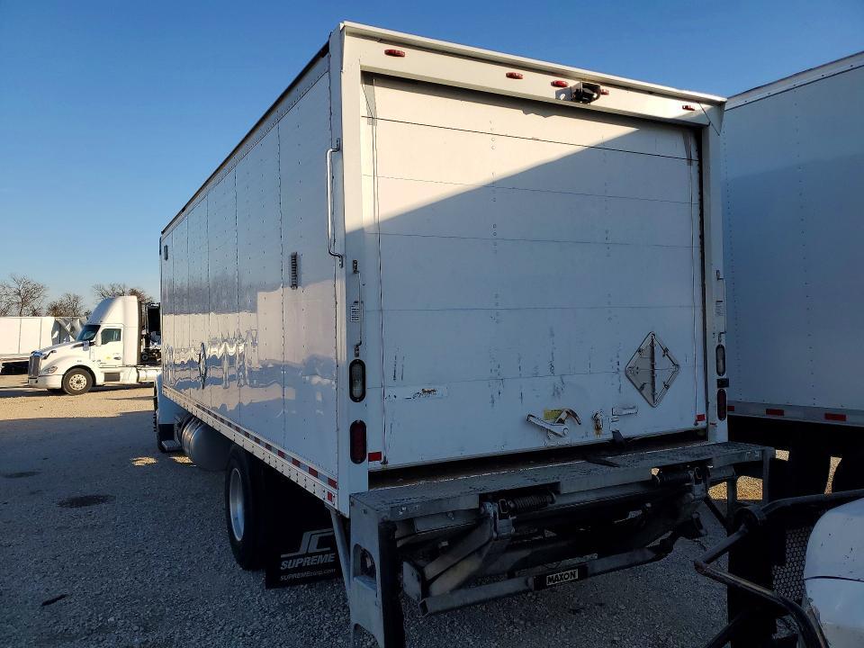 2016 Peterbilt 337 box Truck