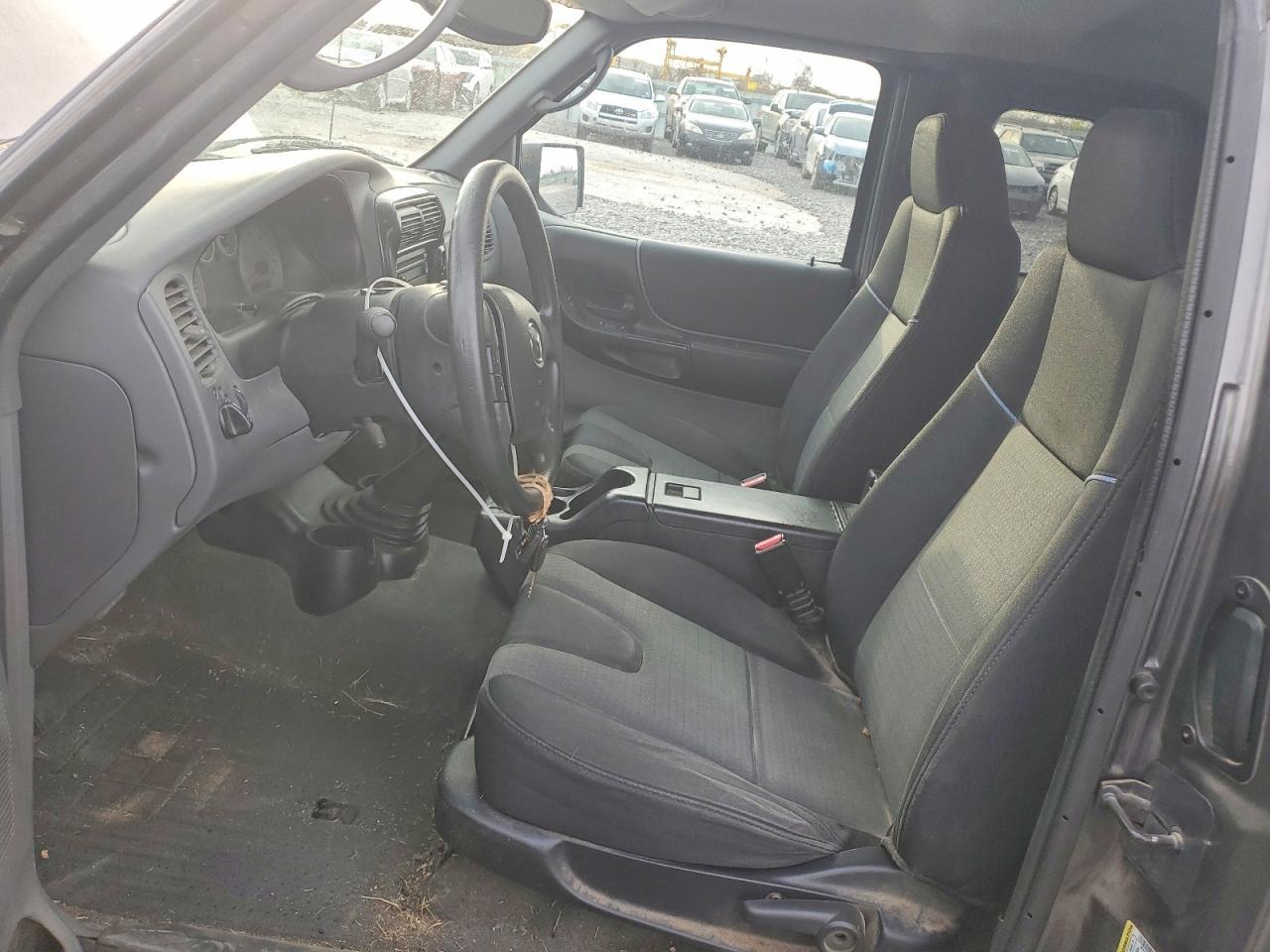 2006 Mazda B3000 cab Plus