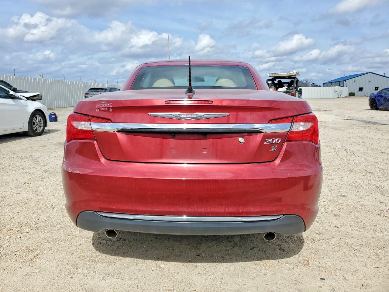 2012 Chrysler 200 Limited