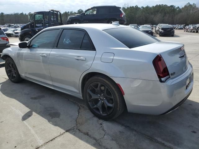 2022 Chrysler 300 Touring L