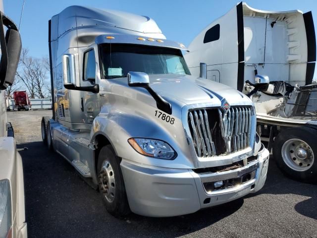 2018 International LT625