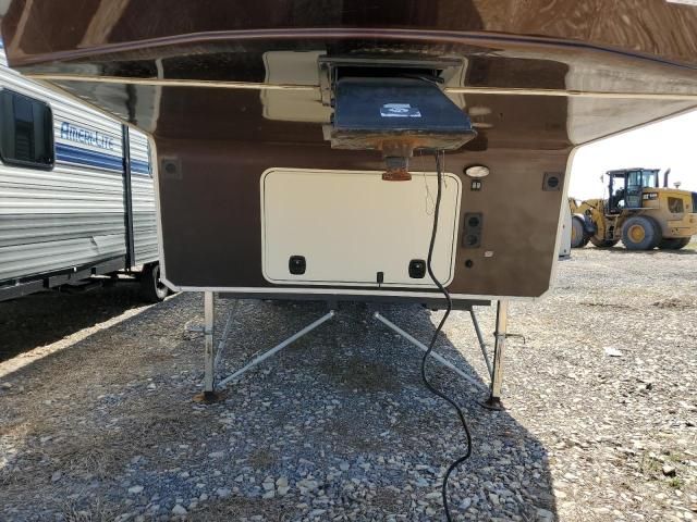 2016 Columbia Nw 5th Wheel