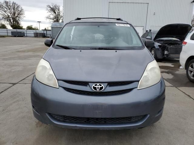 2010 Toyota Sienna CE