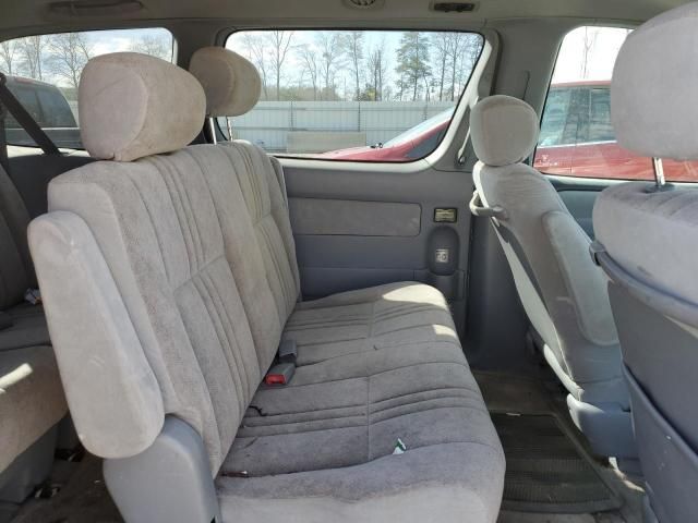 2000 Toyota Sienna CE