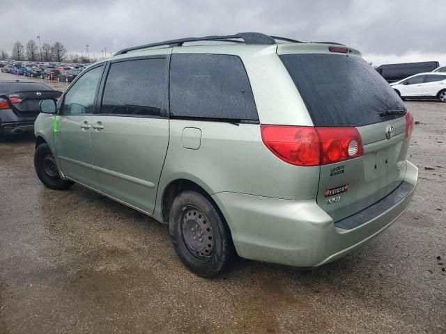 2009 Toyota Sienna CE