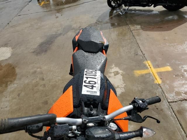 2022 KTM 200 Duke