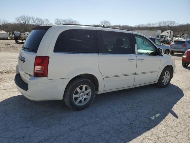 2010 Chrysler Town & Country Touring