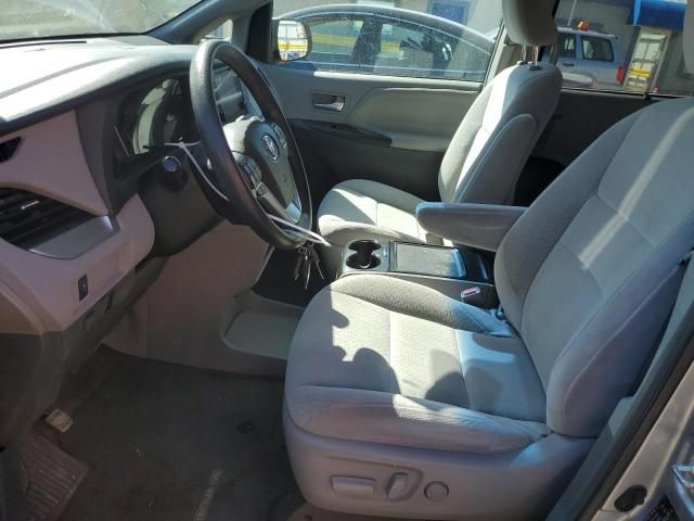 2015 Toyota Sienna LE