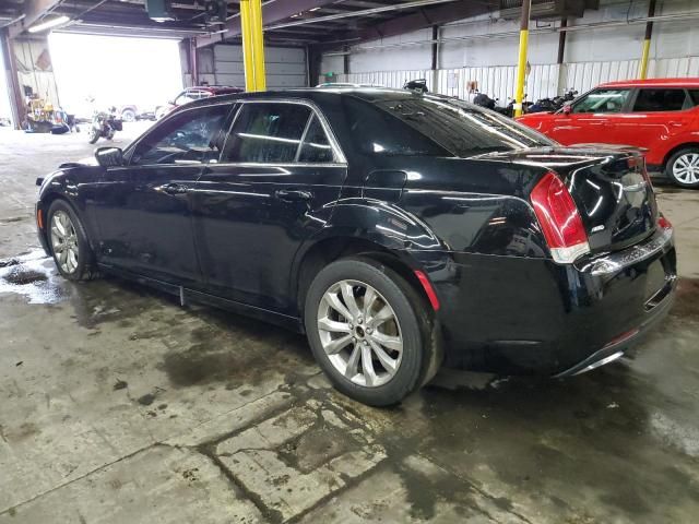 2017 Chrysler 300 Limited