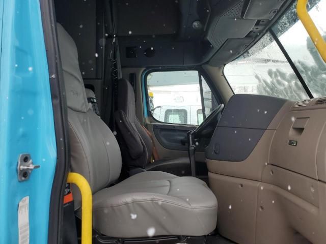 2016 Freightliner Cascadia 125