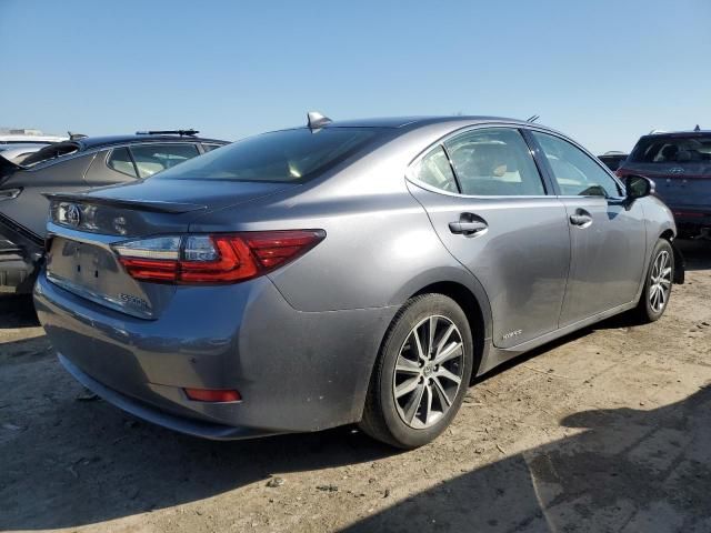 2018 Lexus ES 300H