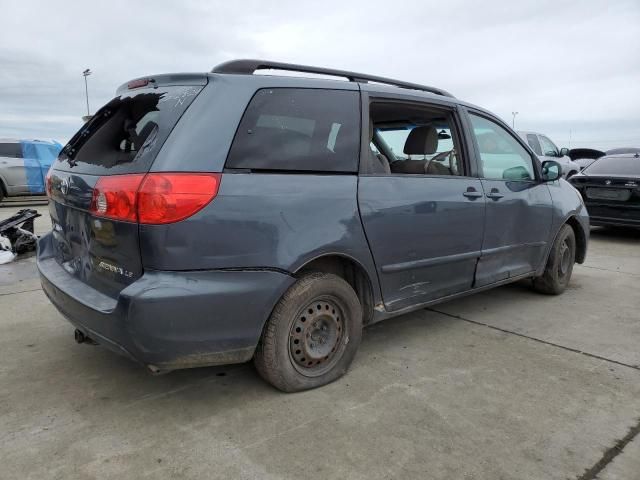 2010 Toyota Sienna CE