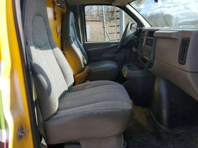 2006 GMC Savana Cutaway G3500