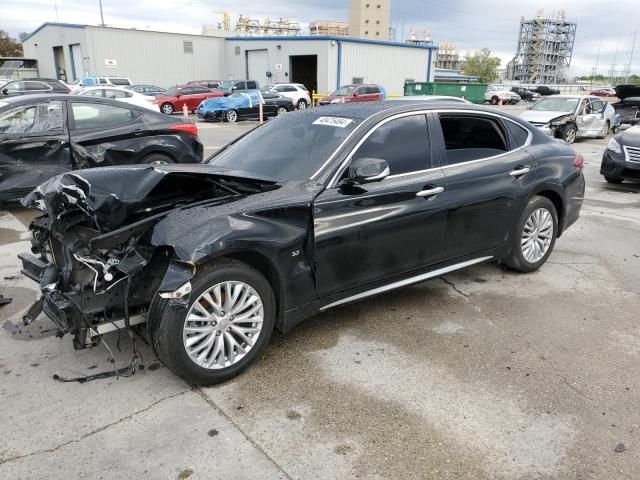 2016 Infiniti Q70 3.7