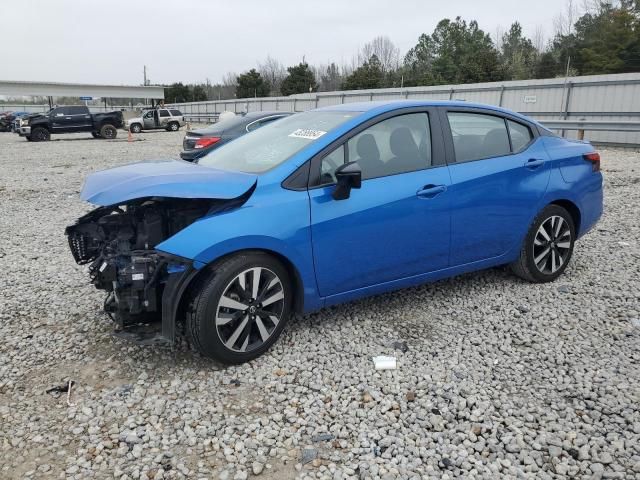 2022 Nissan Versa SR