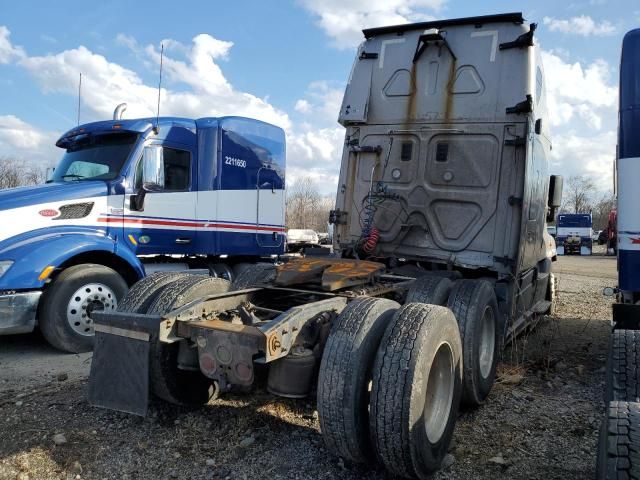 2016 Freightliner Cascadia 125