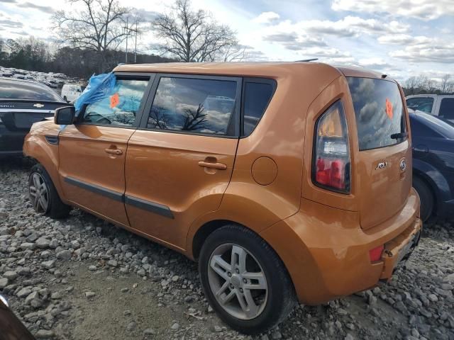 2011 KIA Soul +