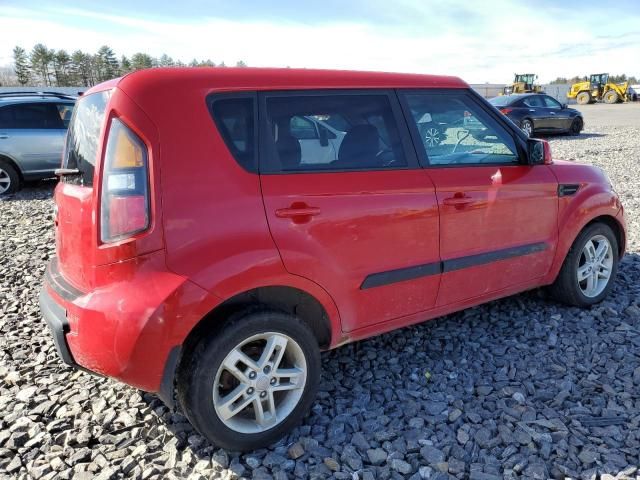 2011 KIA Soul +