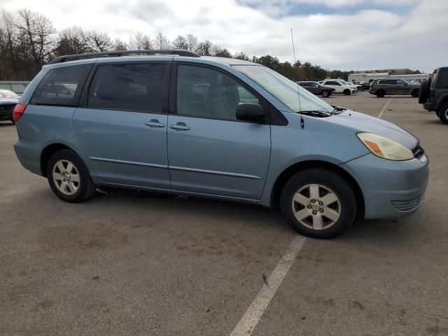 2005 Toyota Sienna CE