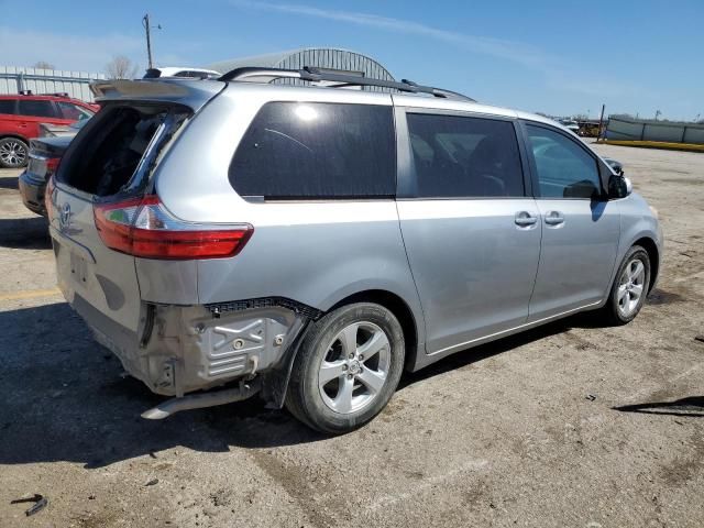 2015 Toyota Sienna LE