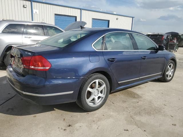 2013 Volkswagen Passat SEL