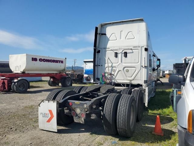 2016 Freightliner Cascadia 125