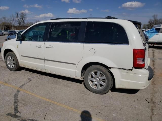 2010 Chrysler Town & Country Touring