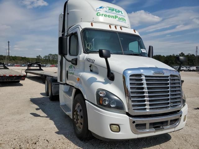 2014 Freightliner Cascadia 113