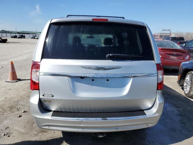 2012 Chrysler Town & Country Touring L