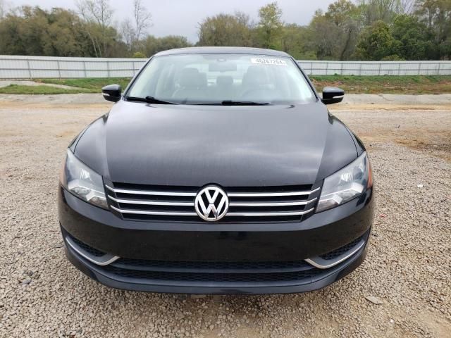 2013 Volkswagen Passat SE