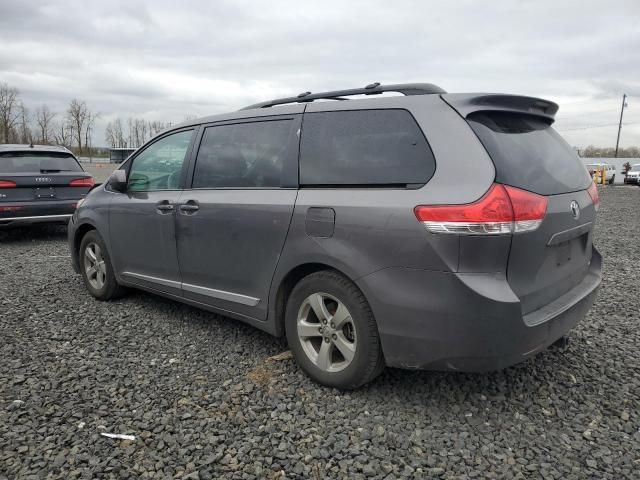 2014 Toyota Sienna LE