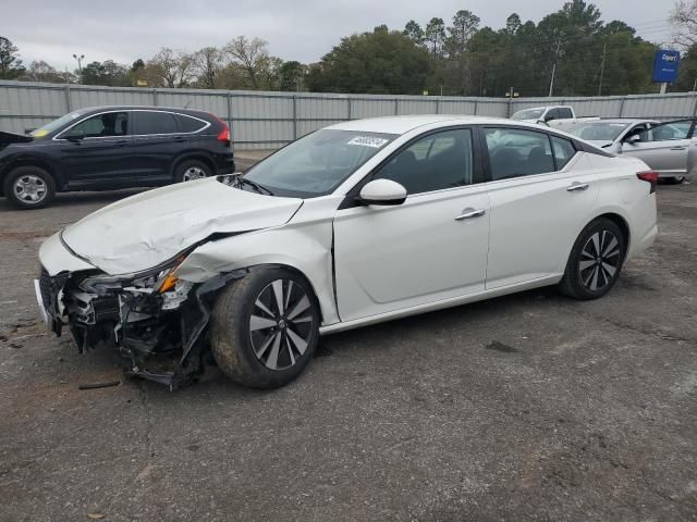 2022 Nissan Altima SV