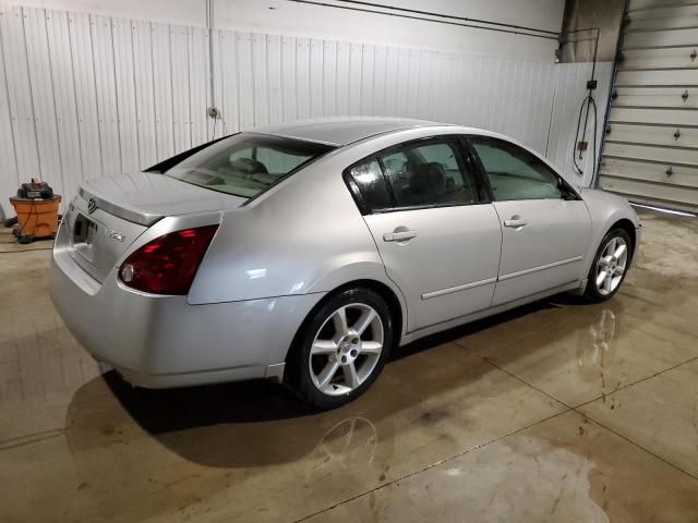 2004 Nissan Maxima SE