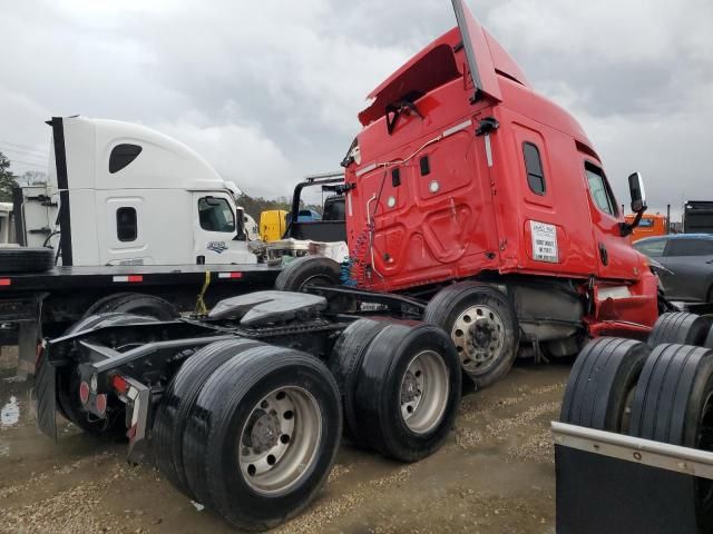 2016 Freightliner Cascadia 125