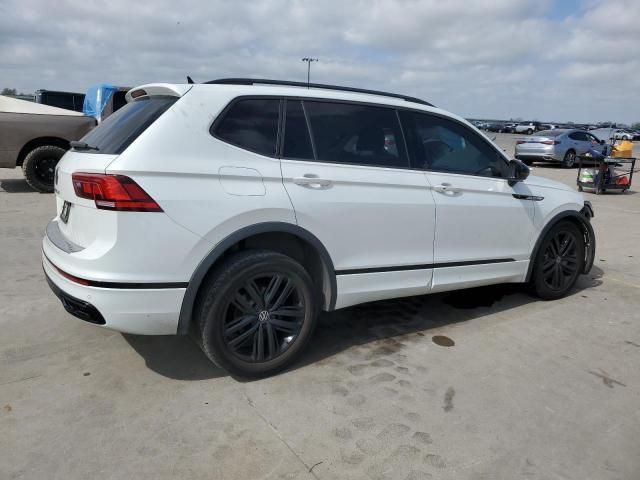 2022 Volkswagen Tiguan SE R-LINE Black