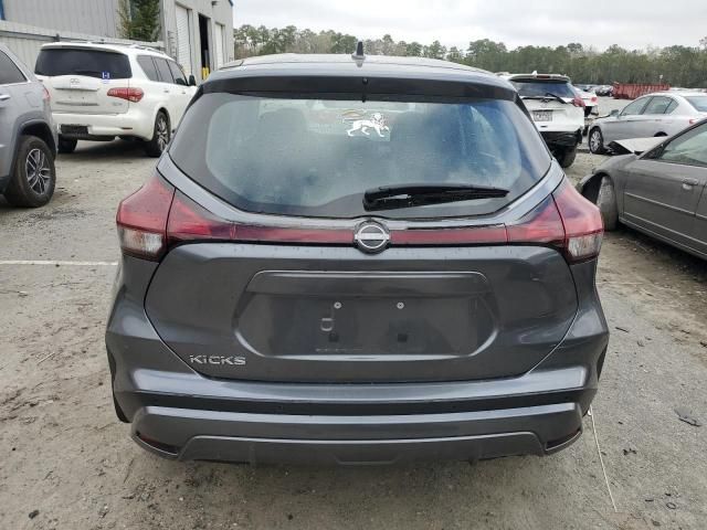 2022 Nissan Kicks S