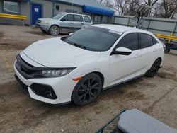 Vehiculos salvage en venta de Copart Wichita, KS: 2017 Honda Civic Sport