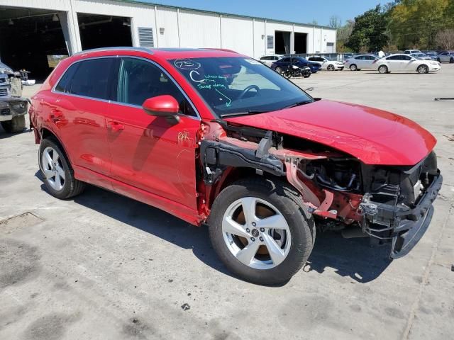 2021 Audi Q3 Premium 40