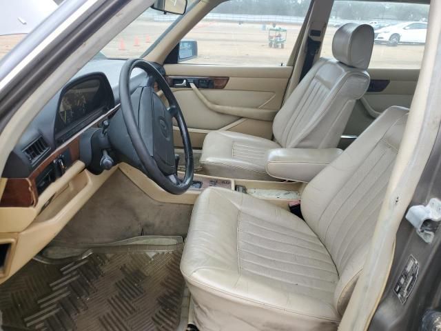 1987 Mercedes-Benz 560 SEL