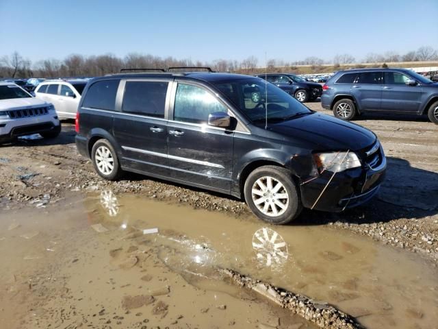 2012 Chrysler Town & Country Touring L