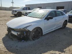 KIA Vehiculos salvage en venta: 2024 KIA K5 GT Line