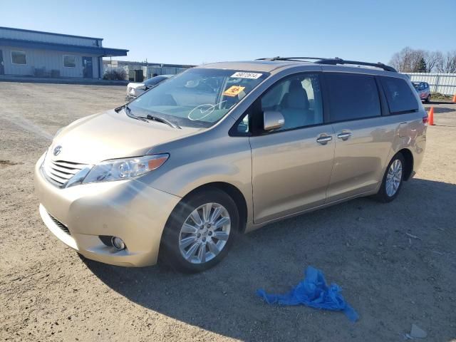 2014 Toyota Sienna XLE